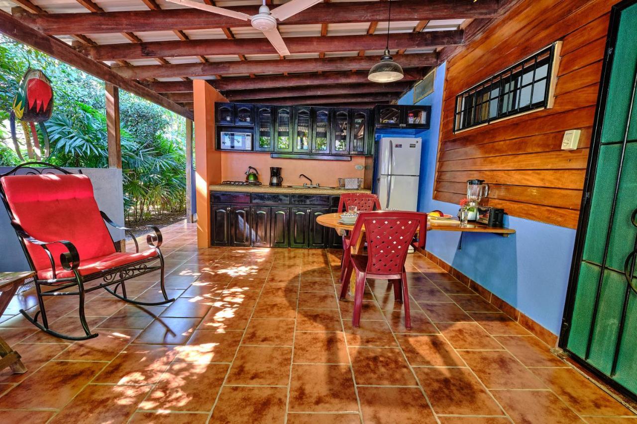 Casa Smilin' Dog Apartment Tamarindo Exterior photo